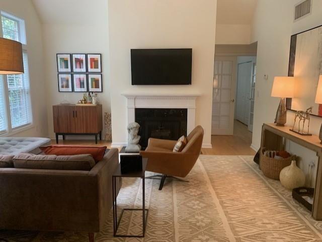 3636 Habersham Road 2307