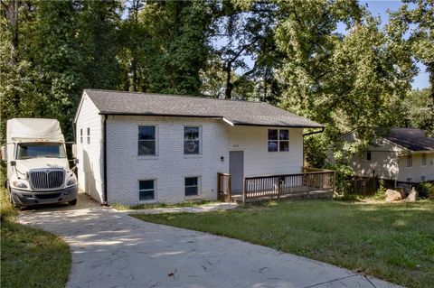 A home in Forest Park