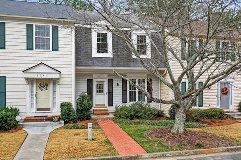 Townhouse For Sale - 3639 Monticello Commons<br/> Peachtree Corners, GA 30092