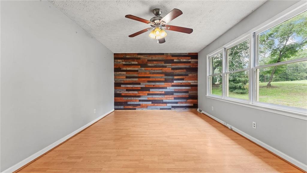 5 Ridgedale Drive SE