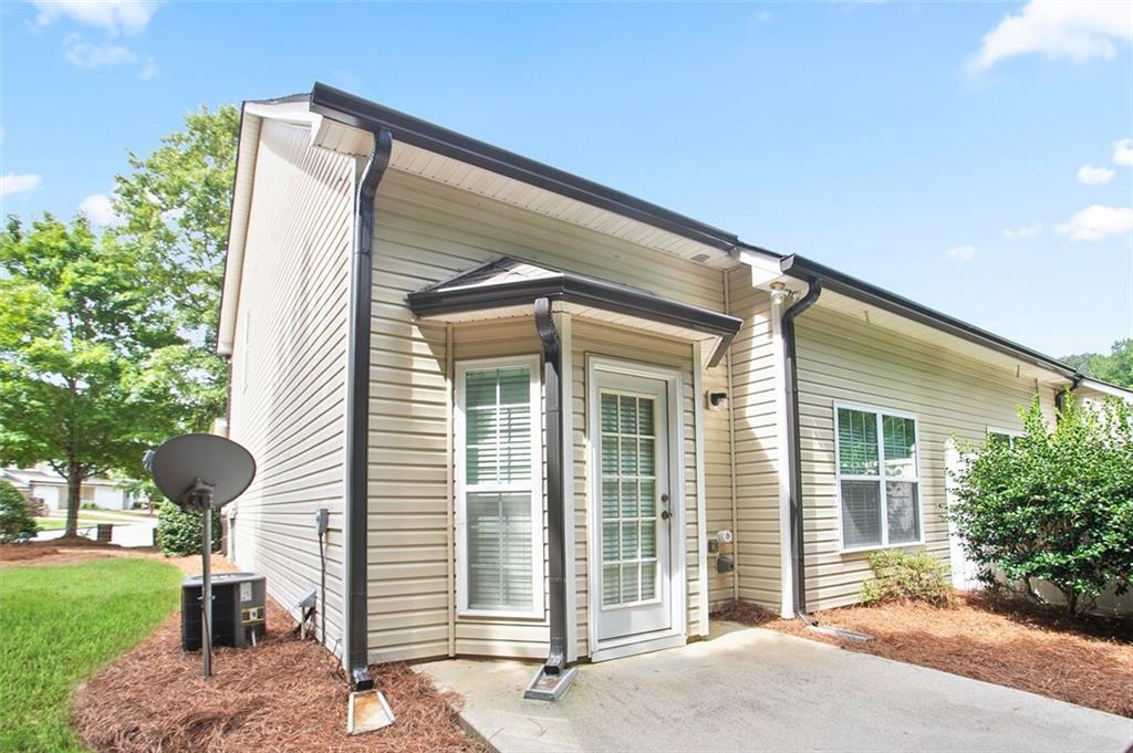 184 DARBYS CROSSING Court