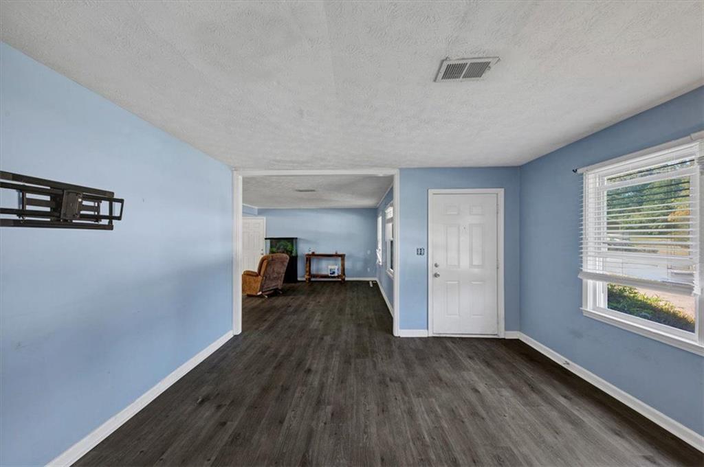 6867 LAURELWOOD Drive