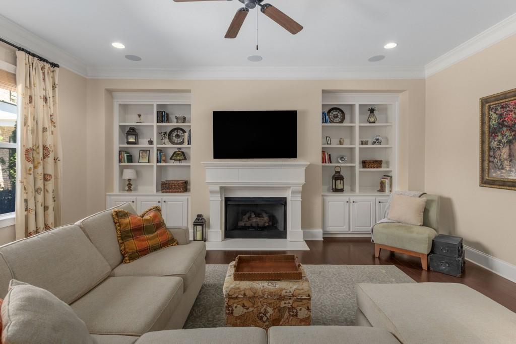 Mabry Manor - Residential