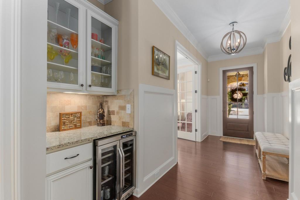 Mabry Manor - Residential