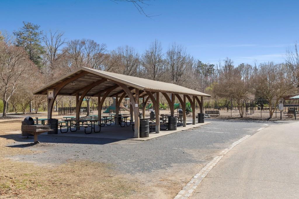 Mabry Manor - Residential