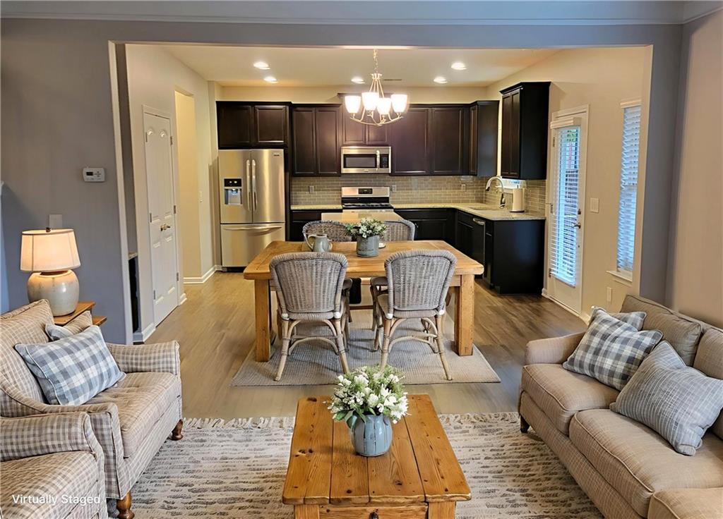 1007 Oglethorpe Court