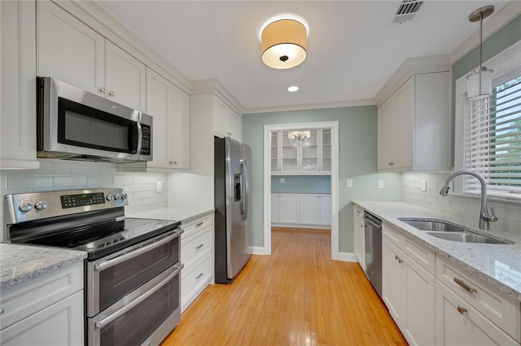 Woodlands Townhomes - Residential