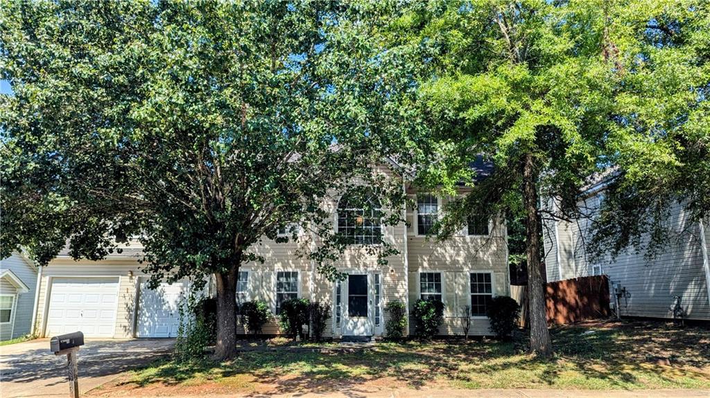 This 3-bedroom, 2.5-bath home offers a functional layout great for everyday living. The main level features a bright family room with a fireplace, a formal dining room, and a convenient half bath. The kitchen provides plenty of cabinet and counter space, ideal for meal prep and gatherings. Upstairs, you’ll find all three bedrooms, including a large primary suite with a soaking tub and separate shower. A dedicated laundry room is also located upstairs for added convenience. Outside, enjoy a backyard with room for play or relaxation.
**Agents: Please read private remarks/look at the offer guidelines in docs before calling, it should answer all questions you have.**