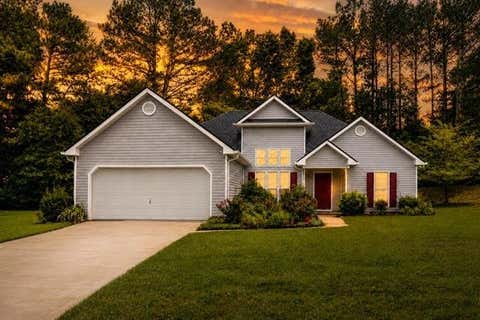 Homes For Sale - 4662 Huff Park Court<br/> Snellville, GA 30039