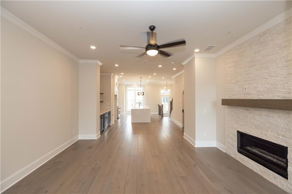 Towns on Thompson - Residential