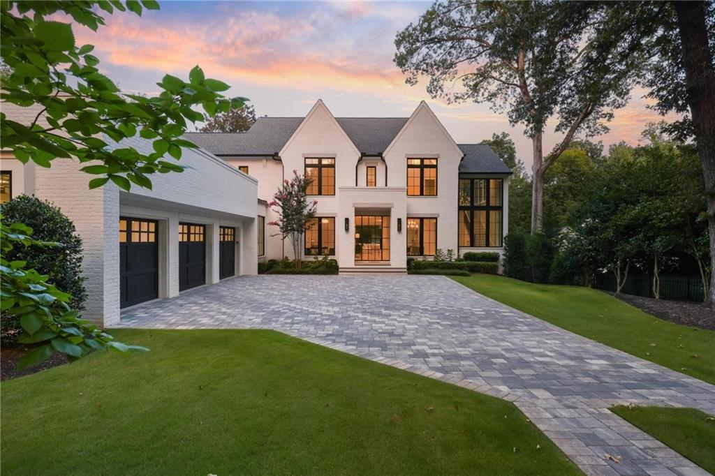 Tuxedo Park - Residential