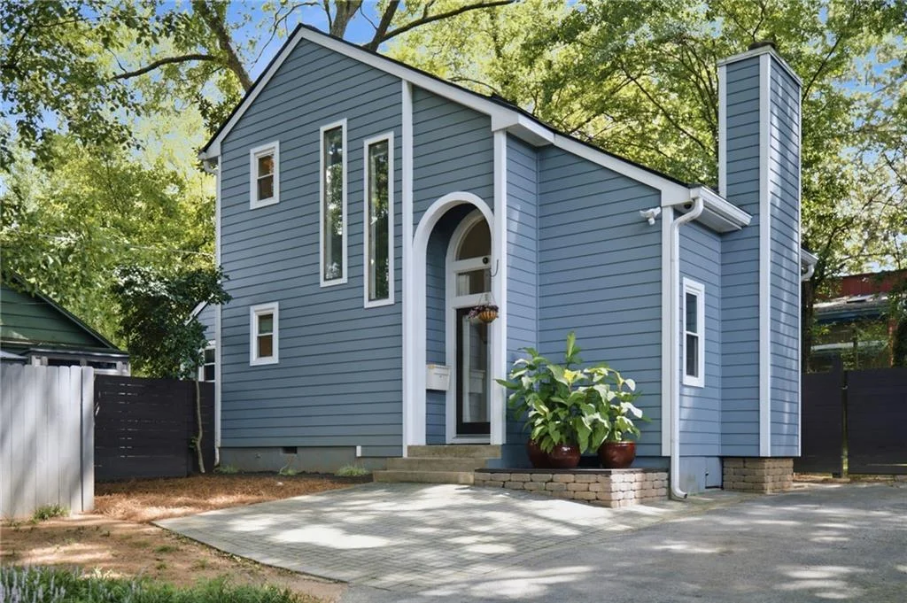 505 Oakdale Road NE
