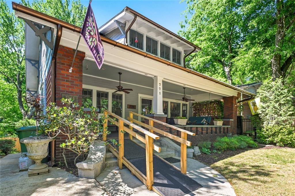 771 St Charles Avenue NE