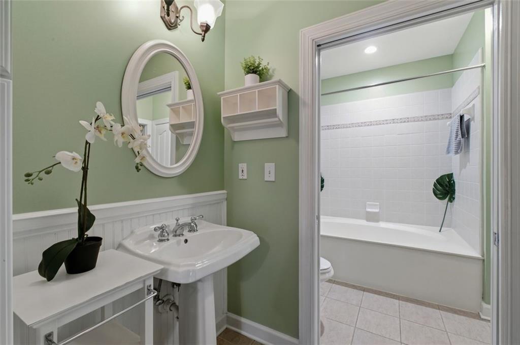 850 Piedmont Avenue NE 2309