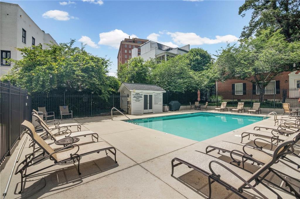 3675 Peachtree Road NE 45