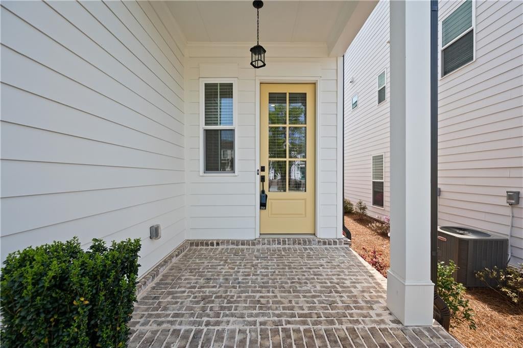 637 Skytop Drive