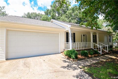 A home in Commerce