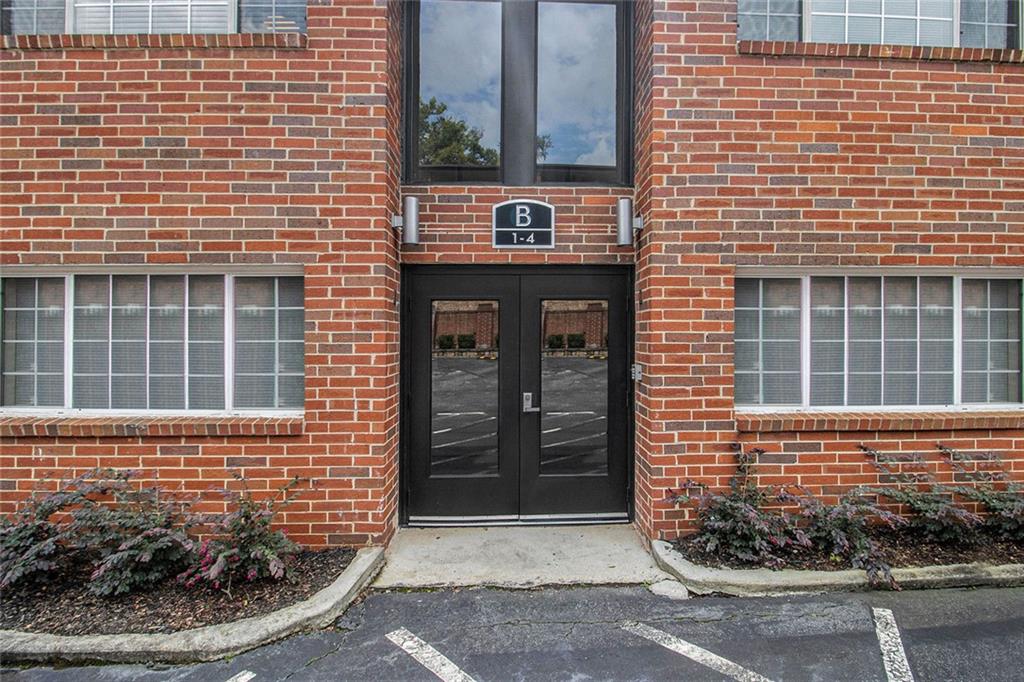 1705 Monroe Drive NE B4