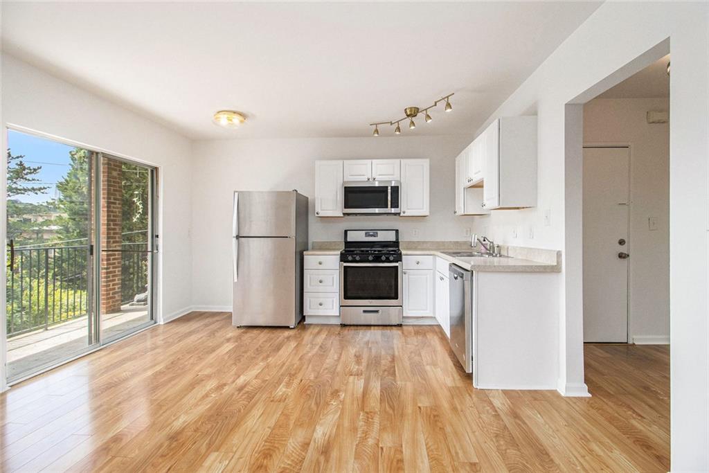 1705 Monroe Drive NE B4