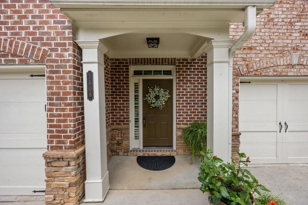 1606 Lexington Drive