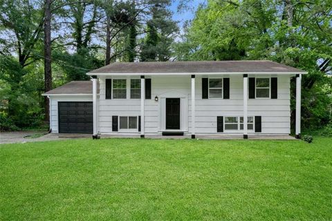1386 PINEGLEN Drive Riverdale GA 30296