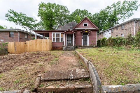 Photo of 1168 Lucile Avenue SW, Atlanta, GA 30310 (MLS # 7385727)