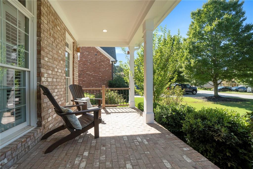 1715 Brown Circle