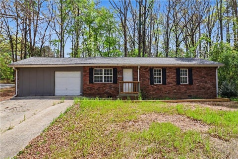 Homes For Sale - 5990 Mallory Road<br/> Atlanta, GA 30349
