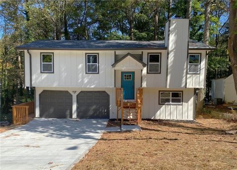 1413 Silver Lake Drive Norcross GA 30093