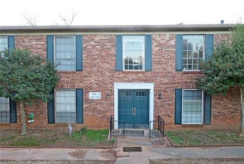 5586 Kingsport Drive Atlanta GA 30342