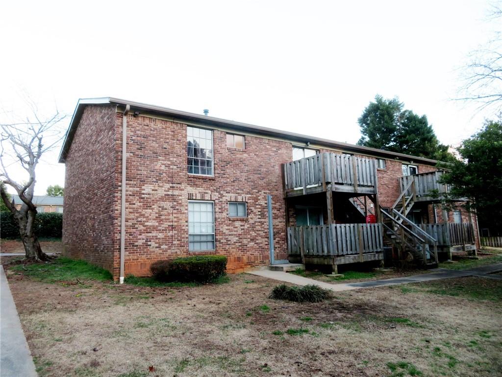 5586 Kingsport Drive