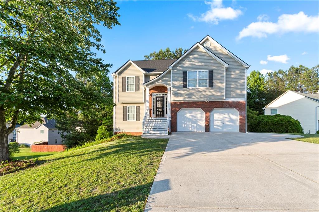 Discover your dream home in this stunning split-level house featuring 6 spacious bedrooms plus a HUGE BONUS ROOM and 4 baths perfect for comfortable family living. Situated on a generous 0.35-acre lot, this property offers ample space for outdoor activities and relaxation. Located in a peaceful neighborhood. Don’t miss out on this move-in-ready gem, with new appliances, stove, refrigerator, dishwasher, garbage disposal, sink and new HVAC system and kitchen floor - LVP - water resistant. Schedule a tour today and experience the charm of this beautiful home. THE BASEMENT HAS 2 BEDROOMS, 1 BATHROOM AND A LIVING ROOM.