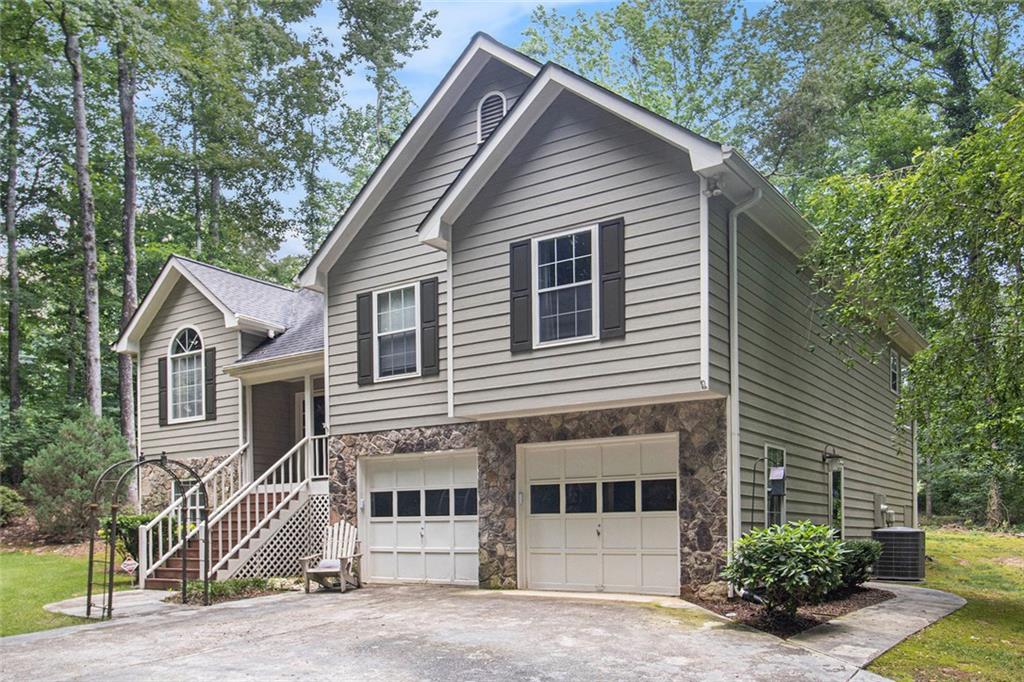 3365 NE Ivy Lake Drive Northeast Drive