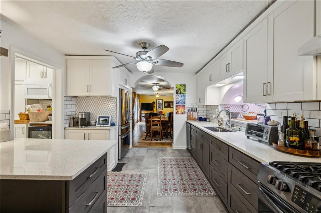 725 Brown Place