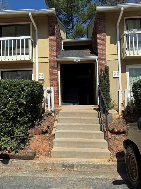 Photo of 728 HANOVER Lane SE, Marietta, GA 30067 (MLS # 7742821)