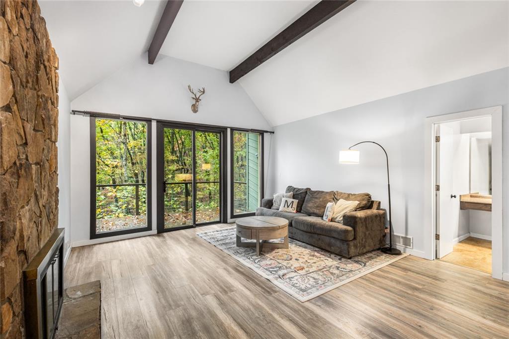 LAKE ARROWHEAD UN 3 PH 1 - Residential