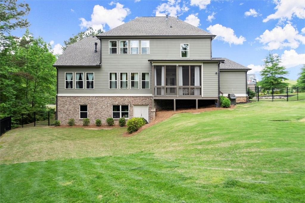 MANOR NORTH - Residential