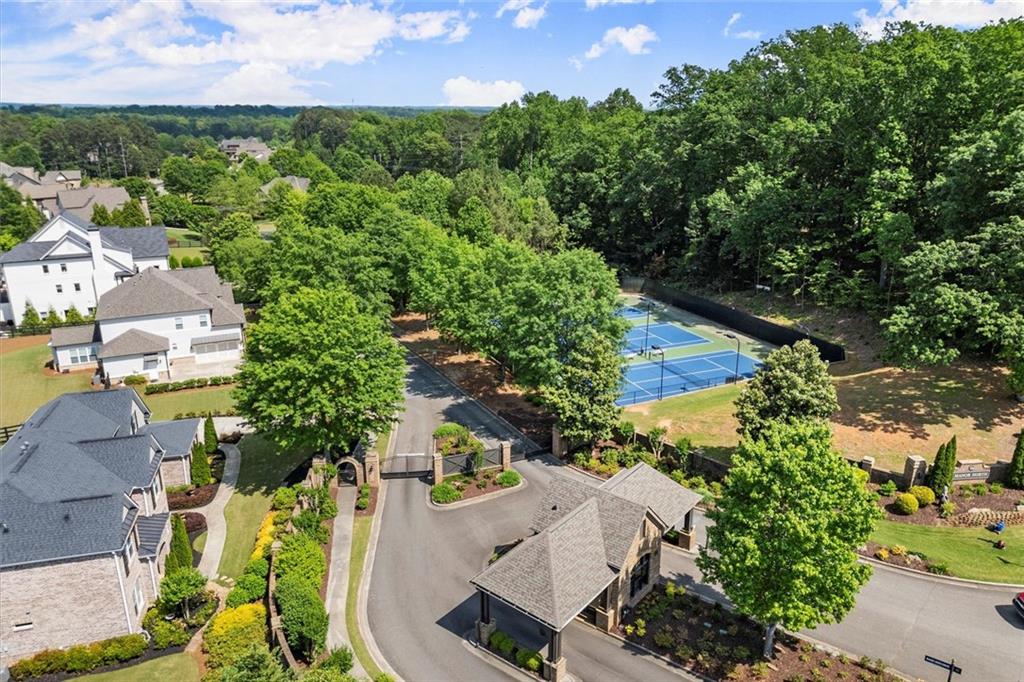 MANOR NORTH - Residential