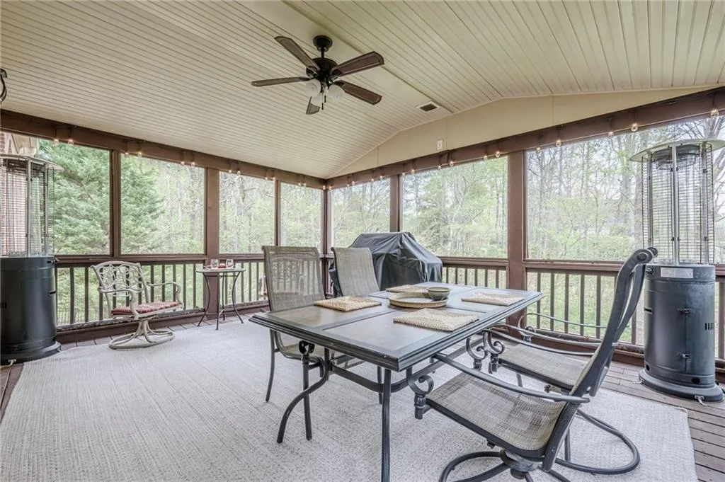 Cumming, Georgia 30040, United States, 5 Bedrooms Bedrooms, ,5 BathroomsBathrooms,Residential,Pending,103409