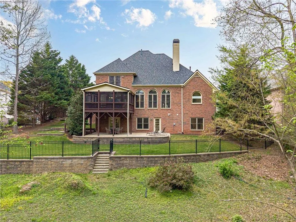 Cumming, Georgia 30040, United States, 5 Bedrooms Bedrooms, ,5 BathroomsBathrooms,Residential,Pending,103409