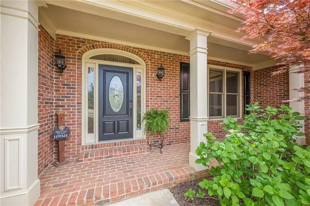 Cumming, Georgia 30040, United States, 5 Bedrooms Bedrooms, ,5 BathroomsBathrooms,Residential,Pending,103409