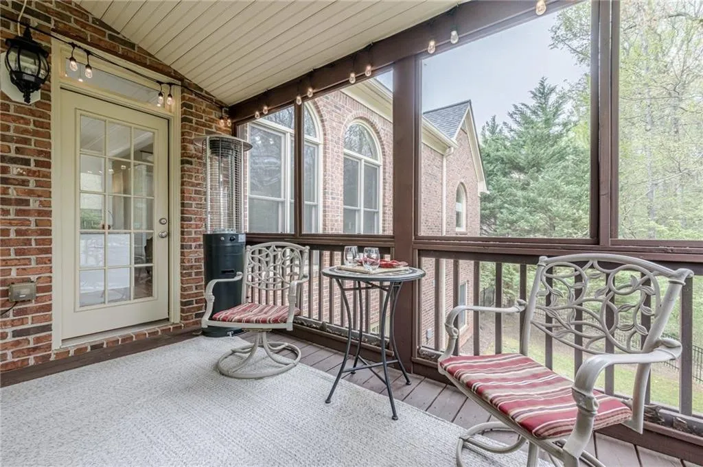 Cumming, Georgia 30040, United States, 5 Bedrooms Bedrooms, ,5 BathroomsBathrooms,Residential,Pending,103409