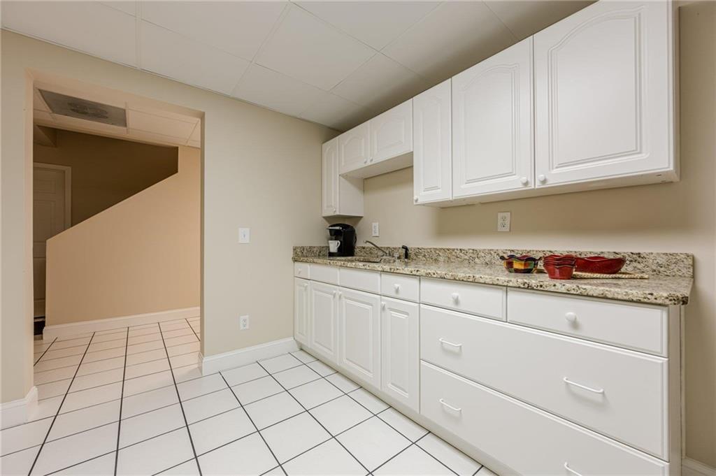 7405 Richmond Way Way, Cumming, Georgia image 12