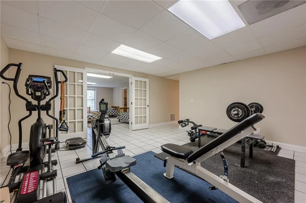 Cumming, Georgia 30040, United States, 5 Bedrooms Bedrooms, ,5 BathroomsBathrooms,Residential,Pending,103409