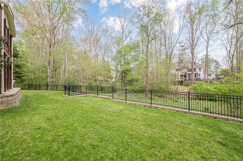 Cumming, Georgia 30040, United States, 5 Bedrooms Bedrooms, ,5 BathroomsBathrooms,Residential,Pending,103409