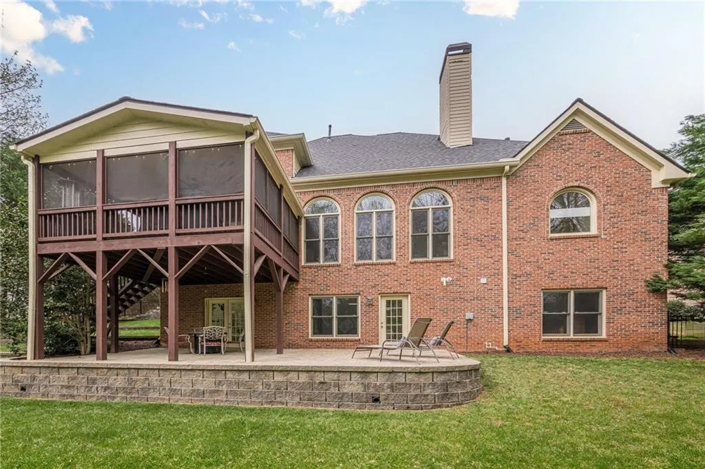 Cumming, Georgia 30040, United States, 5 Bedrooms Bedrooms, ,5 BathroomsBathrooms,Residential,Pending,103409