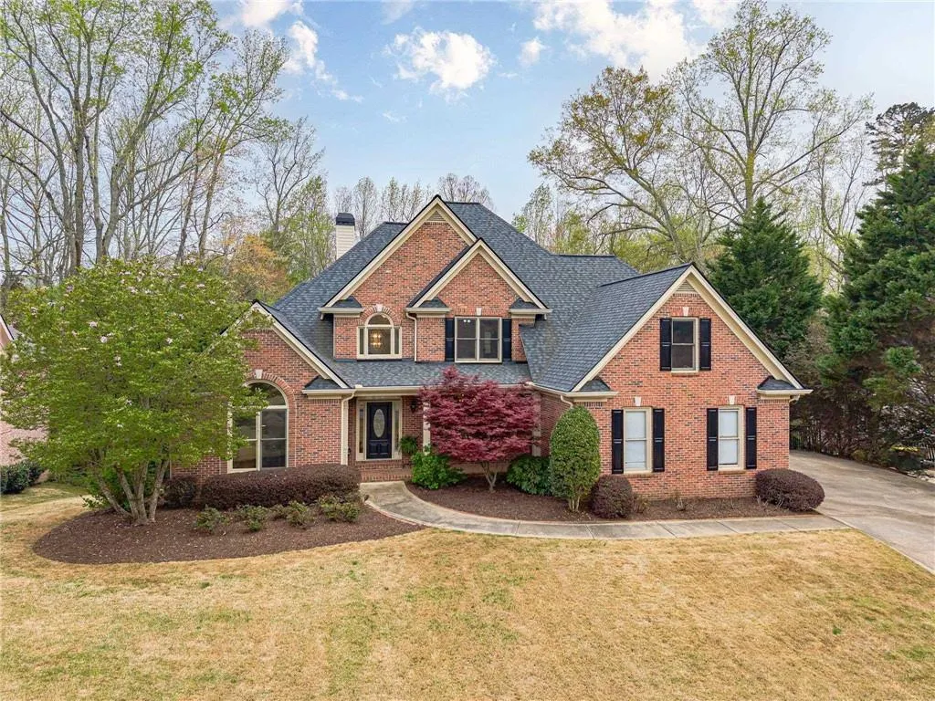 Cumming, Georgia 30040, United States, 5 Bedrooms Bedrooms, ,5 BathroomsBathrooms,Residential,Pending,103409