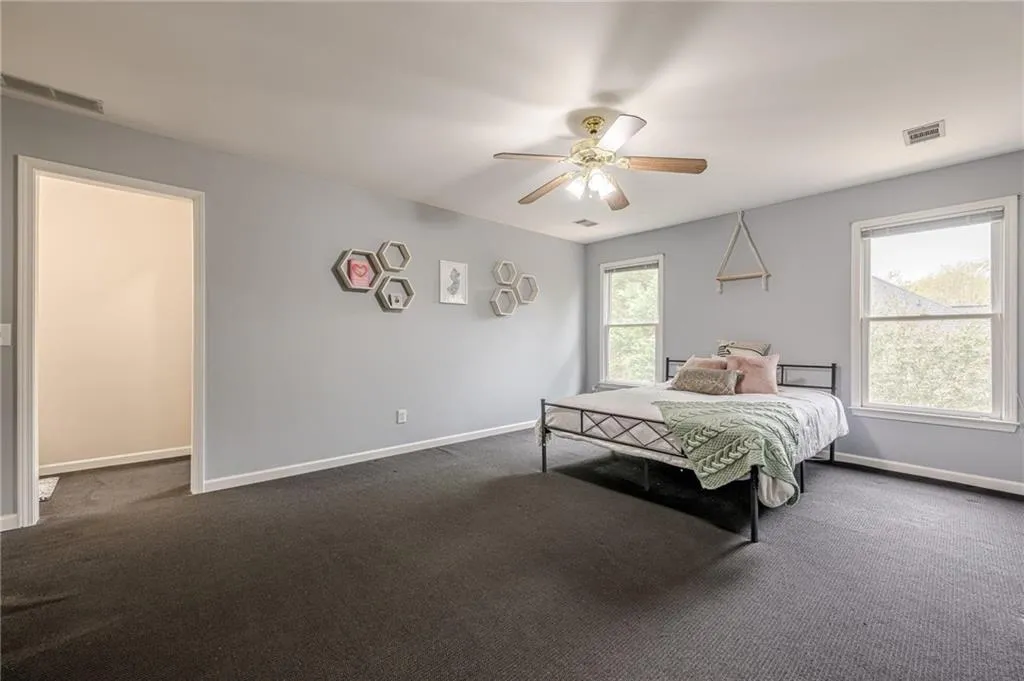 Cumming, Georgia 30040, United States, 5 Bedrooms Bedrooms, ,5 BathroomsBathrooms,Residential,Pending,103409