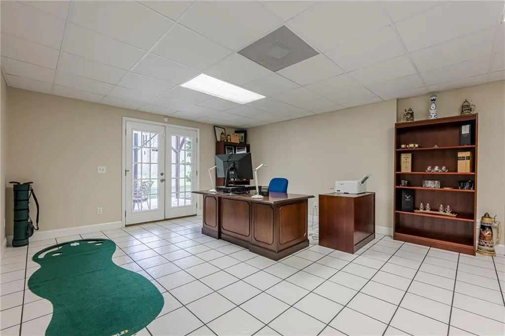 Cumming, Georgia 30040, United States, 5 Bedrooms Bedrooms, ,5 BathroomsBathrooms,Residential,Pending,103409