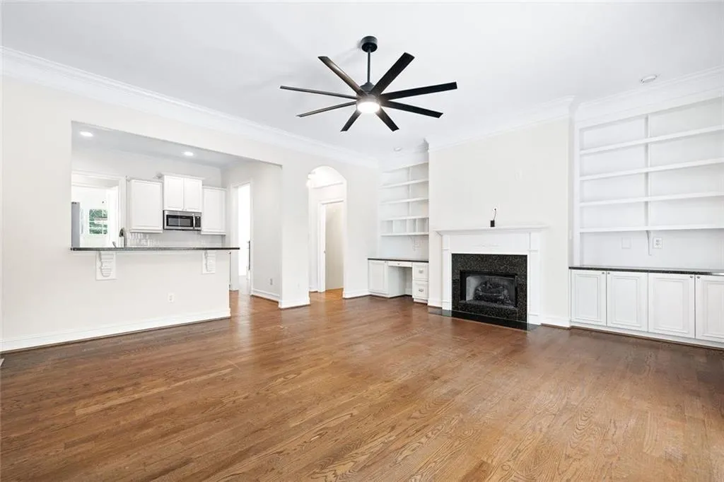 Chamblee, Georgia 30341, United States, 3 Bedrooms Bedrooms, ,4 BathroomsBathrooms,Residential,Active,160033